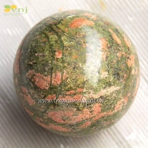 Quả cầu đá