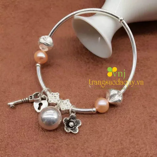 Vòng Tay Ngọc Trai Mix Charm