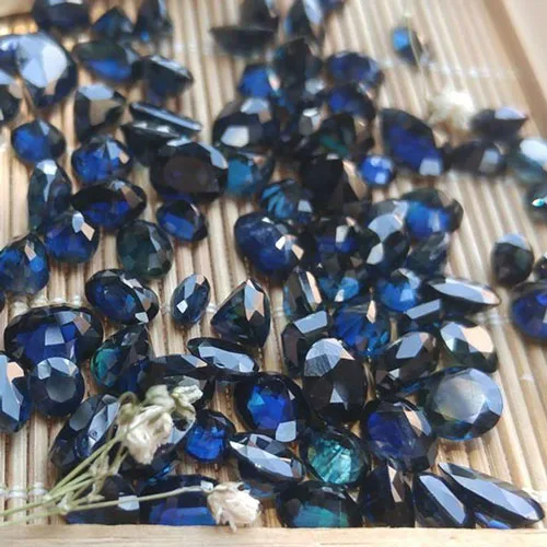 đá Sapphire Thô