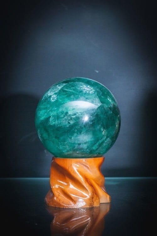 Quả Cầu Đá Florite Kèm Đế DPT02