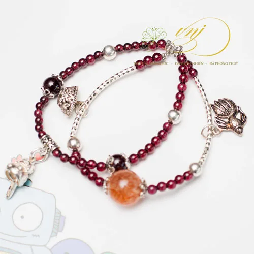 Vòng Tay Garnet Mix Charm 