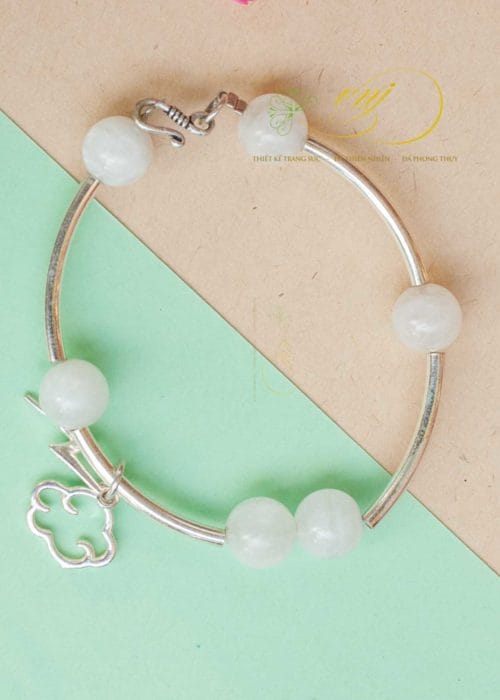 Vòng tay thạch anh trắng ưu linh mix charm VCU3