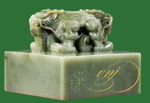 con dấu ngọc phỉ thúy nhà thanh