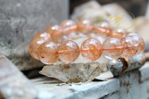 đá thạch anh tóc đỏ