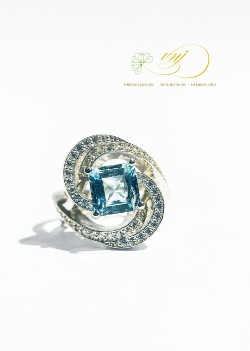 Nhẫn đá topaz blue NWT2
