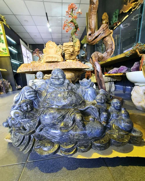 Tượng Di Lặc Corindon Sapphire Nặng Gần 500KG ( Đã Bán)