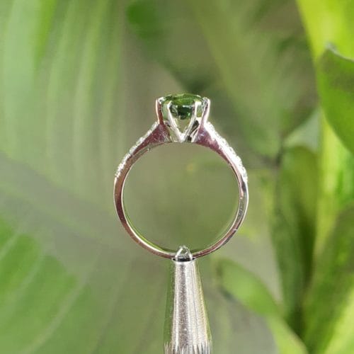 Nhẫn đá sapphire green 