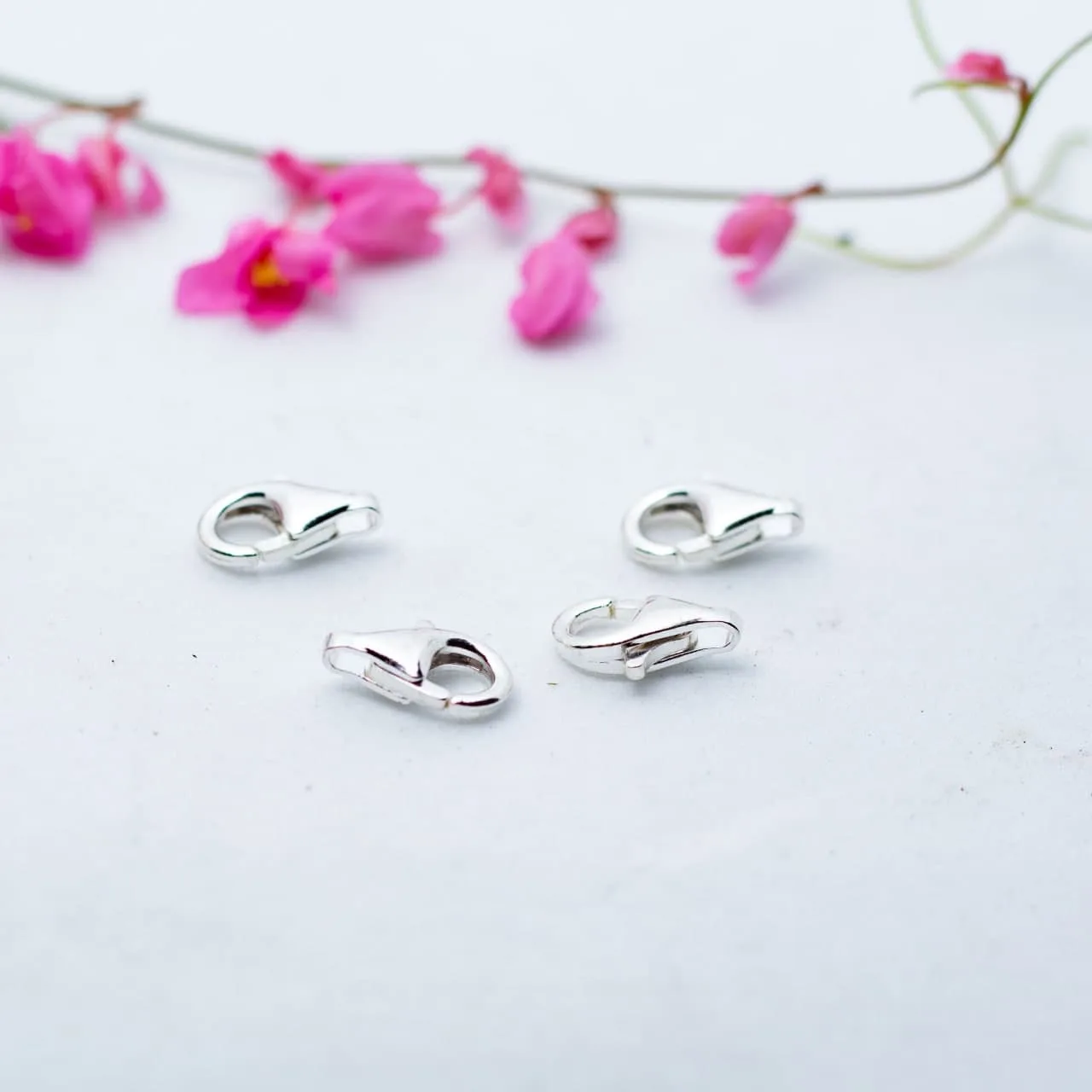 Charm Khóa Móc Cua