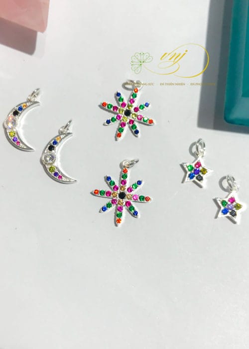 charm trăng sao treo đá màu ranibow