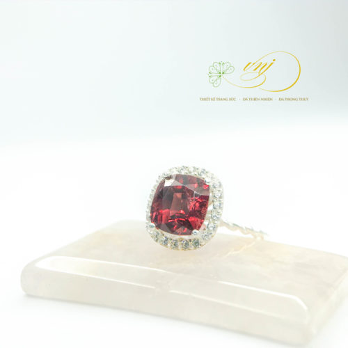 nhẫn nữ garnet 