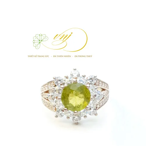 Nhẫn đá Peridot