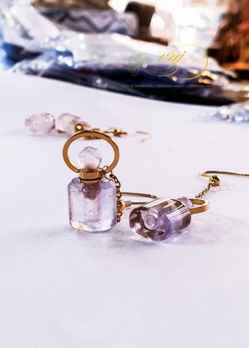 Bông tai chai chiết nước hoa thần kỳ
