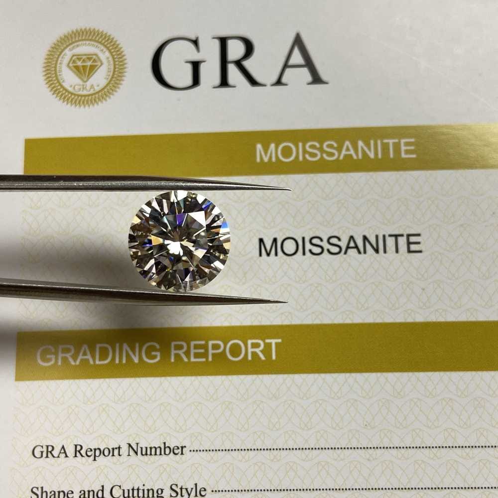 Moissanite
