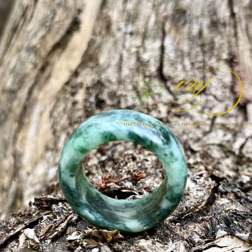 Nhẫn Cẩm Thạch Bản Tròn Nguyên Khối 