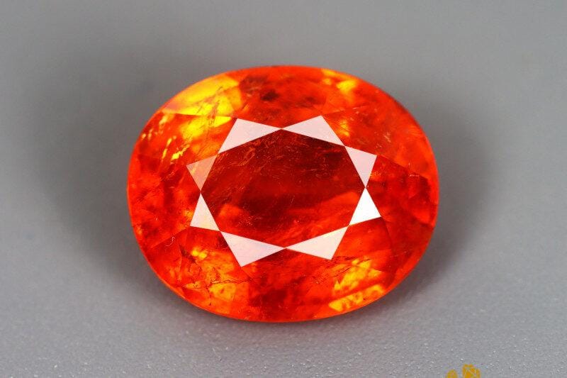 Fanta Garnet Neon Spessartite