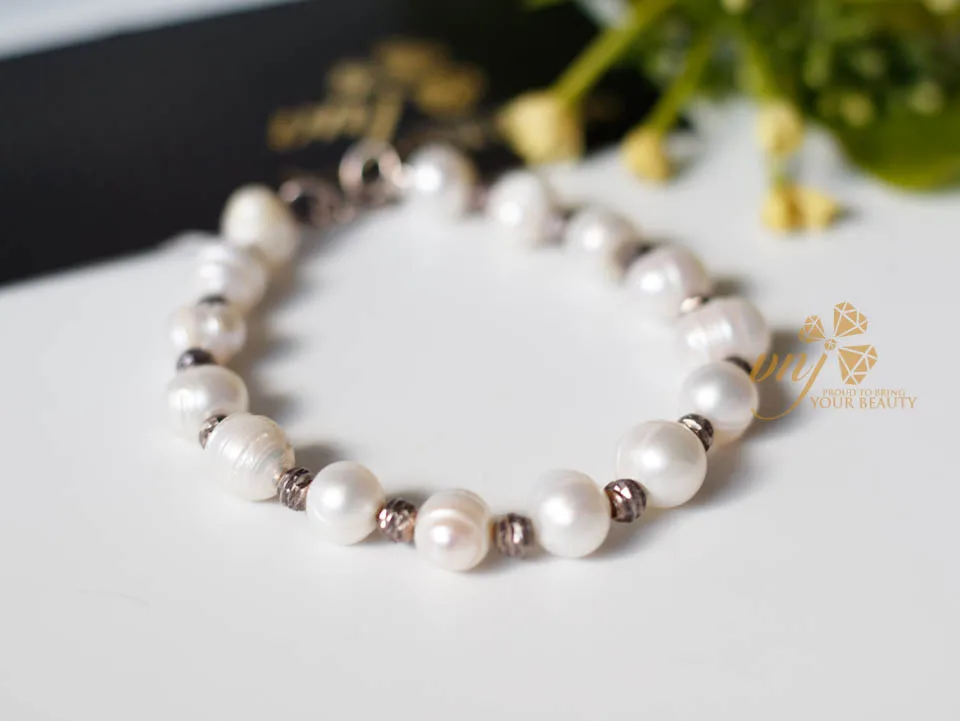 Chuỗi vòng ngọc trai