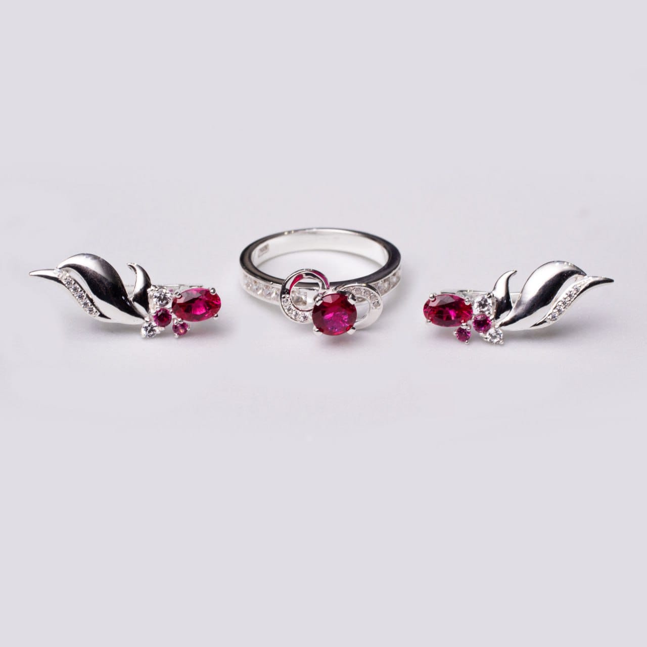 Bộ Trang Sức Ruby Thiên Nhiên