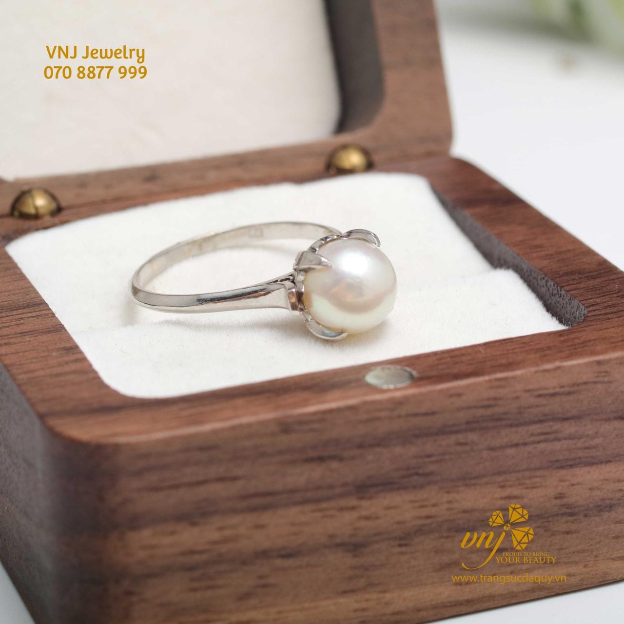 Nhẫn Ngọc Trai Bạch Kim NWNT6