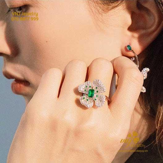 Nhẫn Kết Emerald Thiên Nhiên NWE4