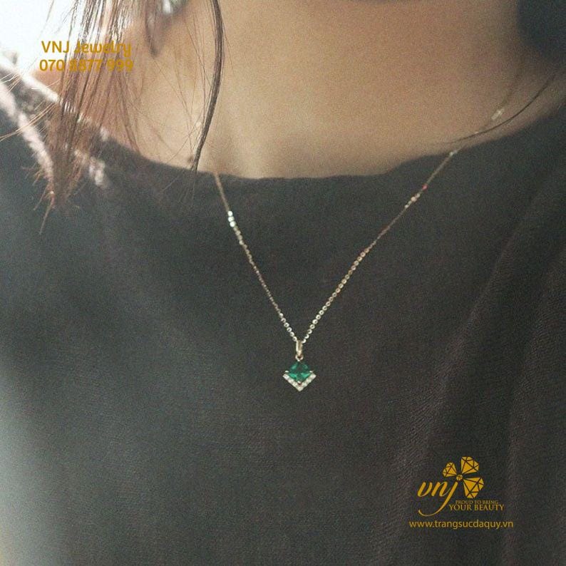 Bộ Trang Sức Bông Và Mặt Dây Đá Emerald BE01