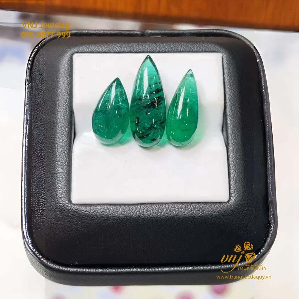 Đá Emerald Thiên Nhiên Mài Trái Châu DQE12