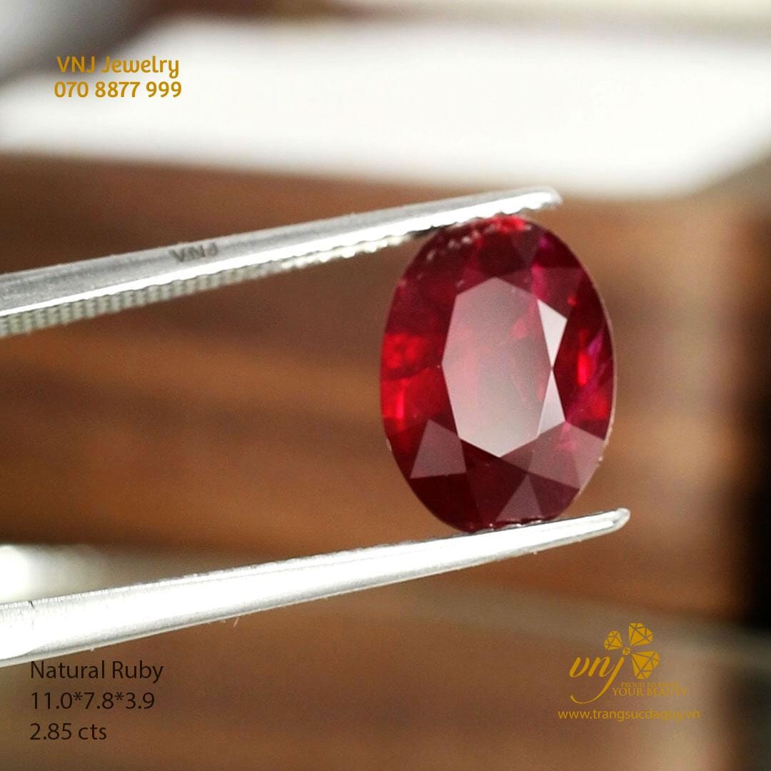 Ruby Đỏ Nước 1 Chất Kính Cắt Oval VJR33
