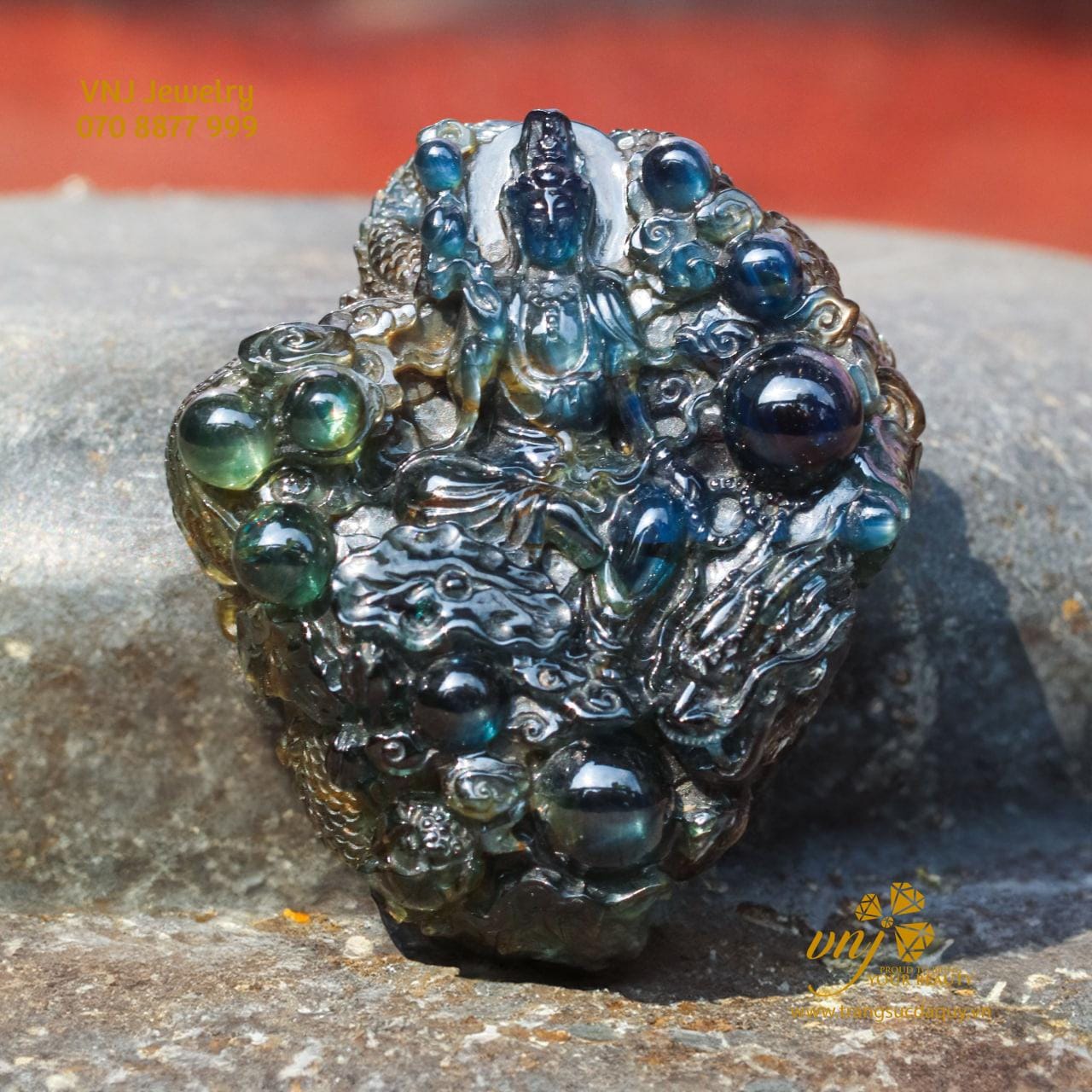 Tượng Quan Âm - Rồng Ngậm Châu - Sapphire Thiên Nhiên MTS15