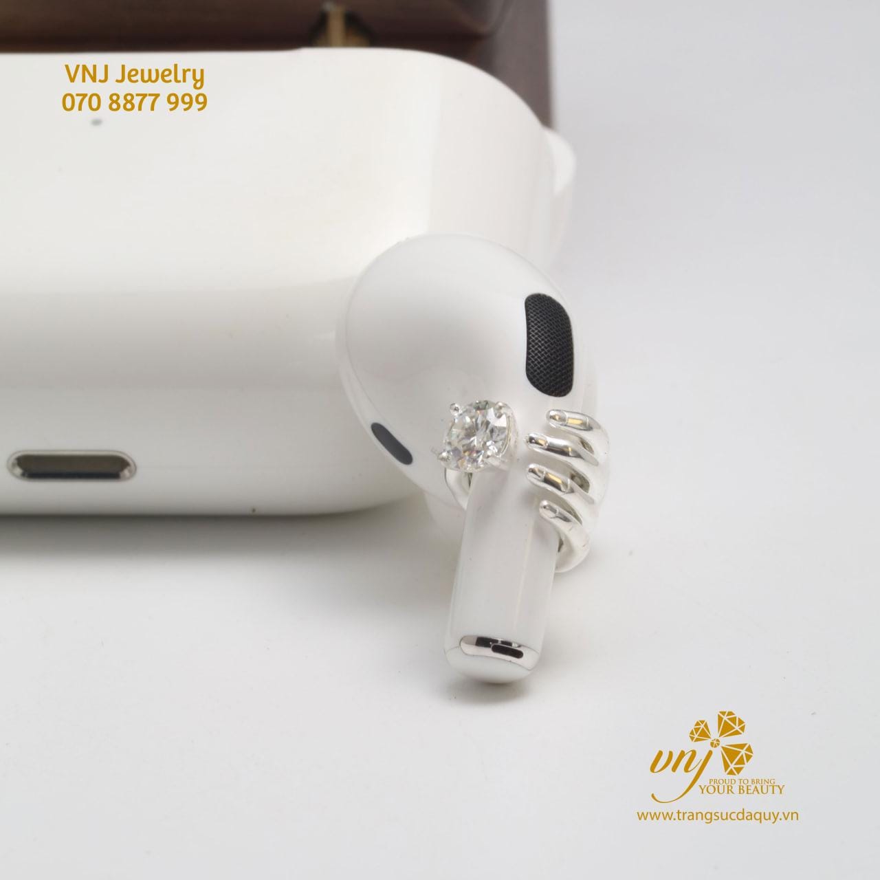 Ốp Tai Nghe Vàng 18K Đính Kim Cương BTKC1