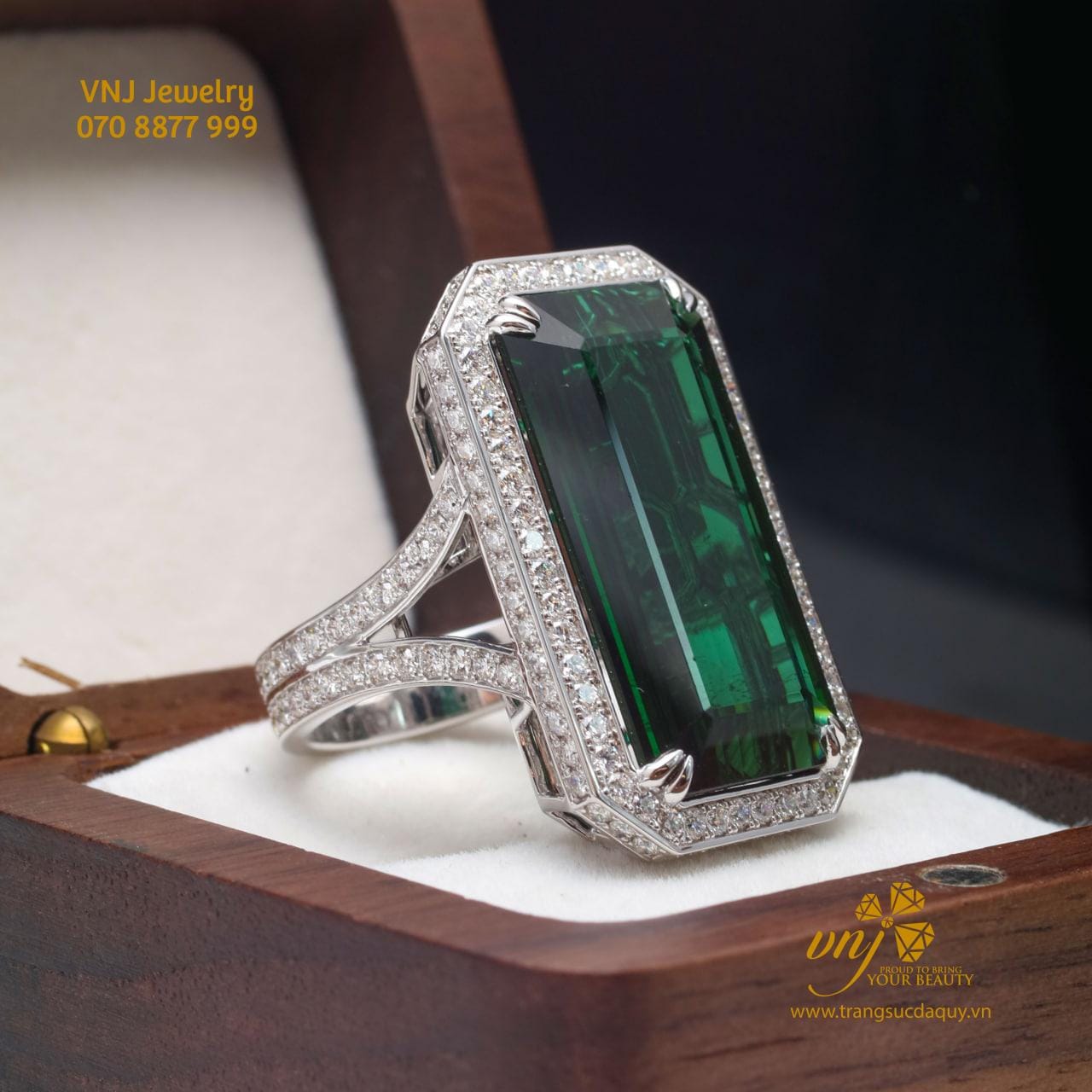 Nhẫn Tourmaline Xanh Full Kim Cương NWM6