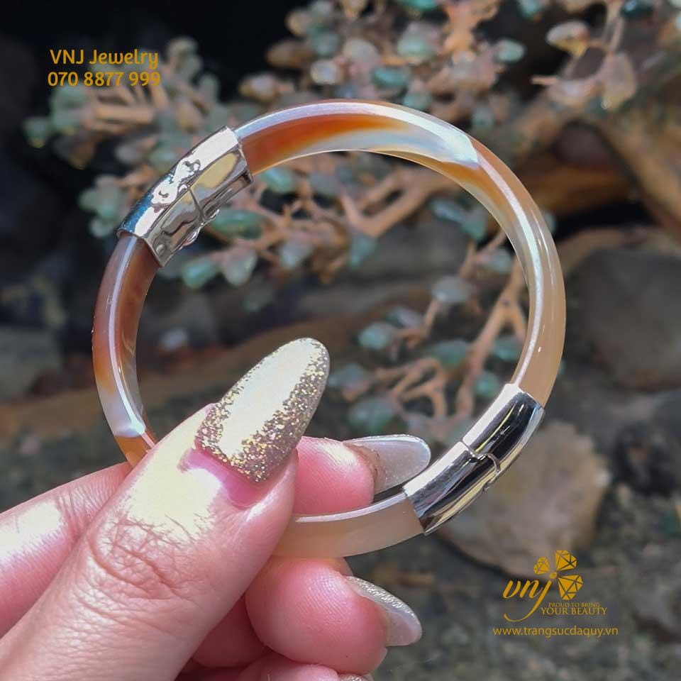 Vòng Ngọc Bị Bể Phải Làm Sao? Giải Pháp Cho Những Chiếc Vòng Nguyên Khối