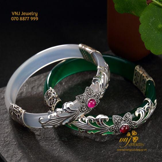 Vòng Ngọc Bị Bể Phải Làm Sao? Giải Pháp Cho Những Chiếc Vòng Nguyên Khối