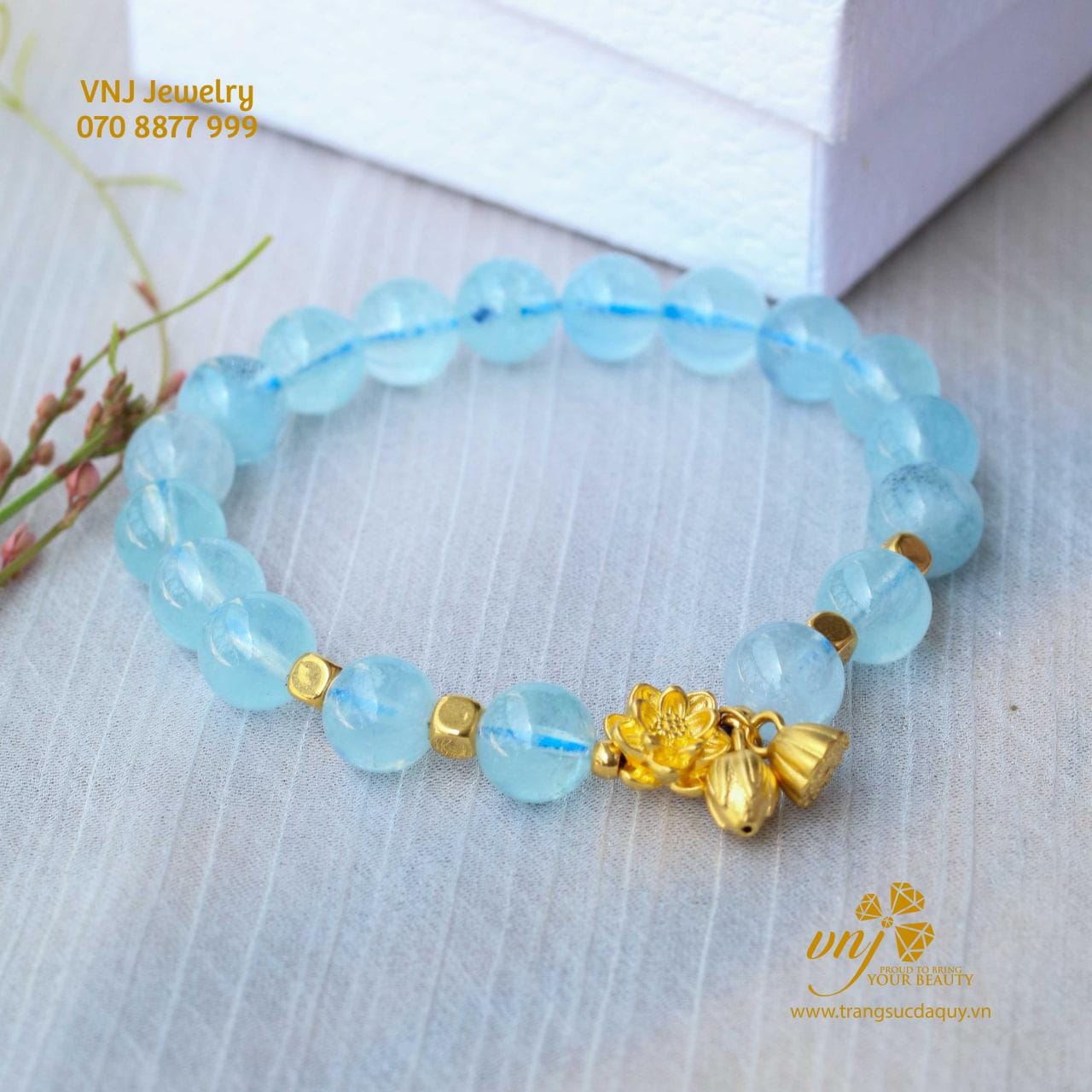 Vòng Aquamarine Mix Charm Sen Vàng 24K VCA9