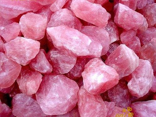 Thạch Anh Hồng Vẻ Đẹp Ẩn Chứa Sức Mạnh Và Tình Yêu