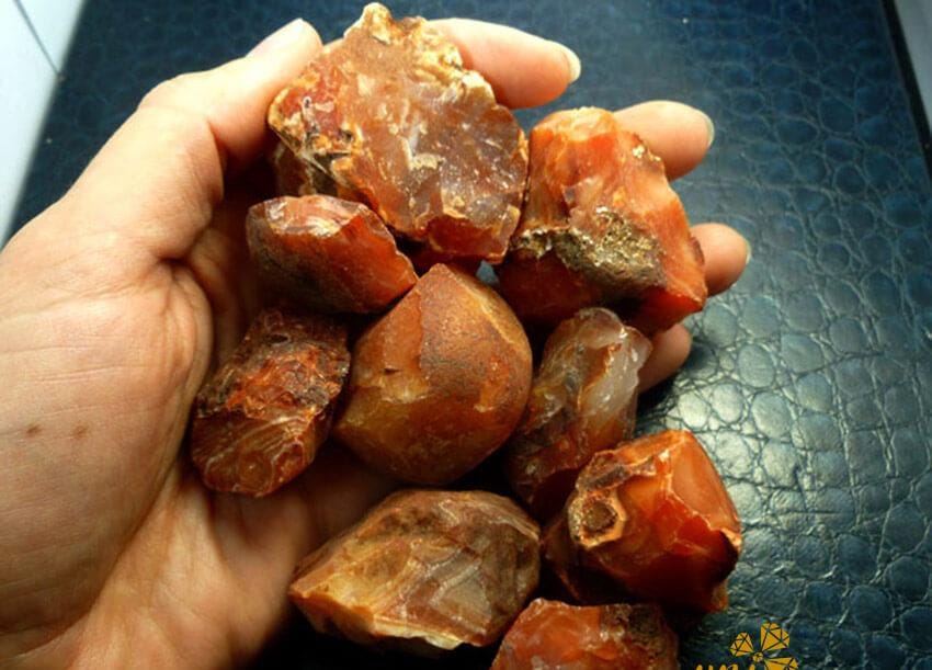 Đá Sard 1 Viên Đá Huyền Bí Với Vẻ Đẹp Rực Rỡ