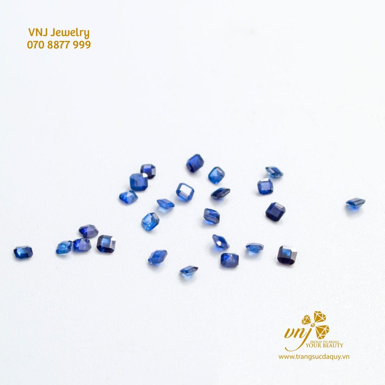 Sapphire Tấm Thiên Nhiên Cắt Giác Vuông Emerald