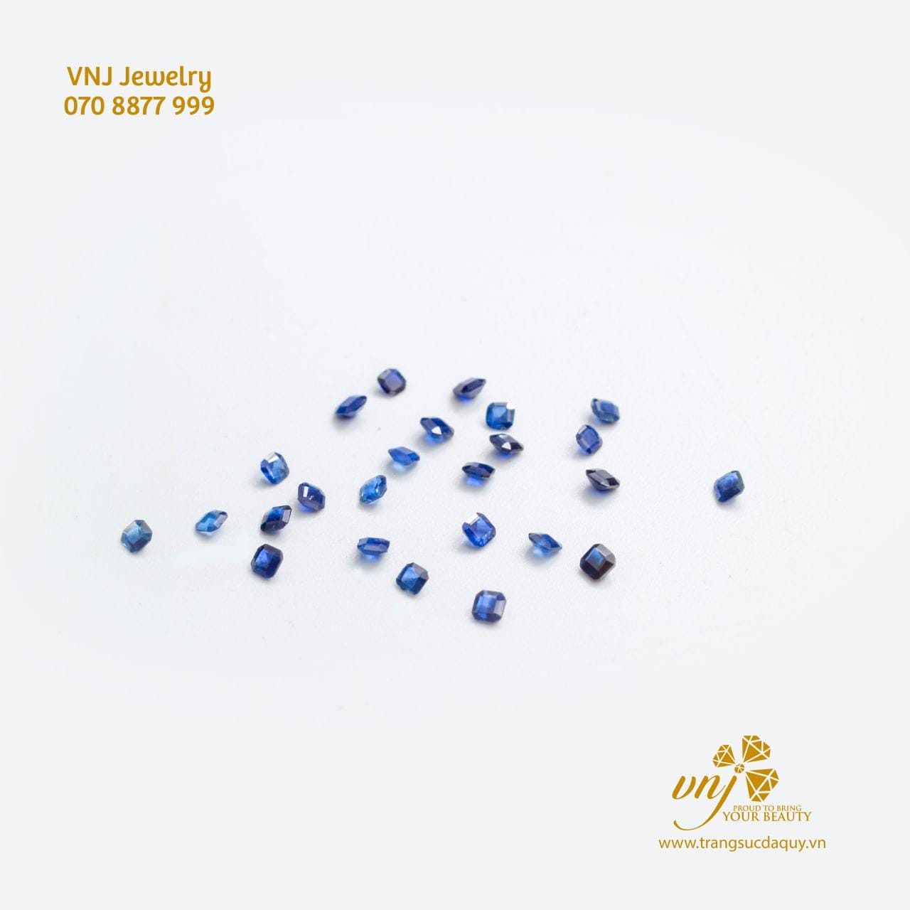 Sapphire Tấm Thiên Nhiên Cắt Giác Vuông Emerald VJS117