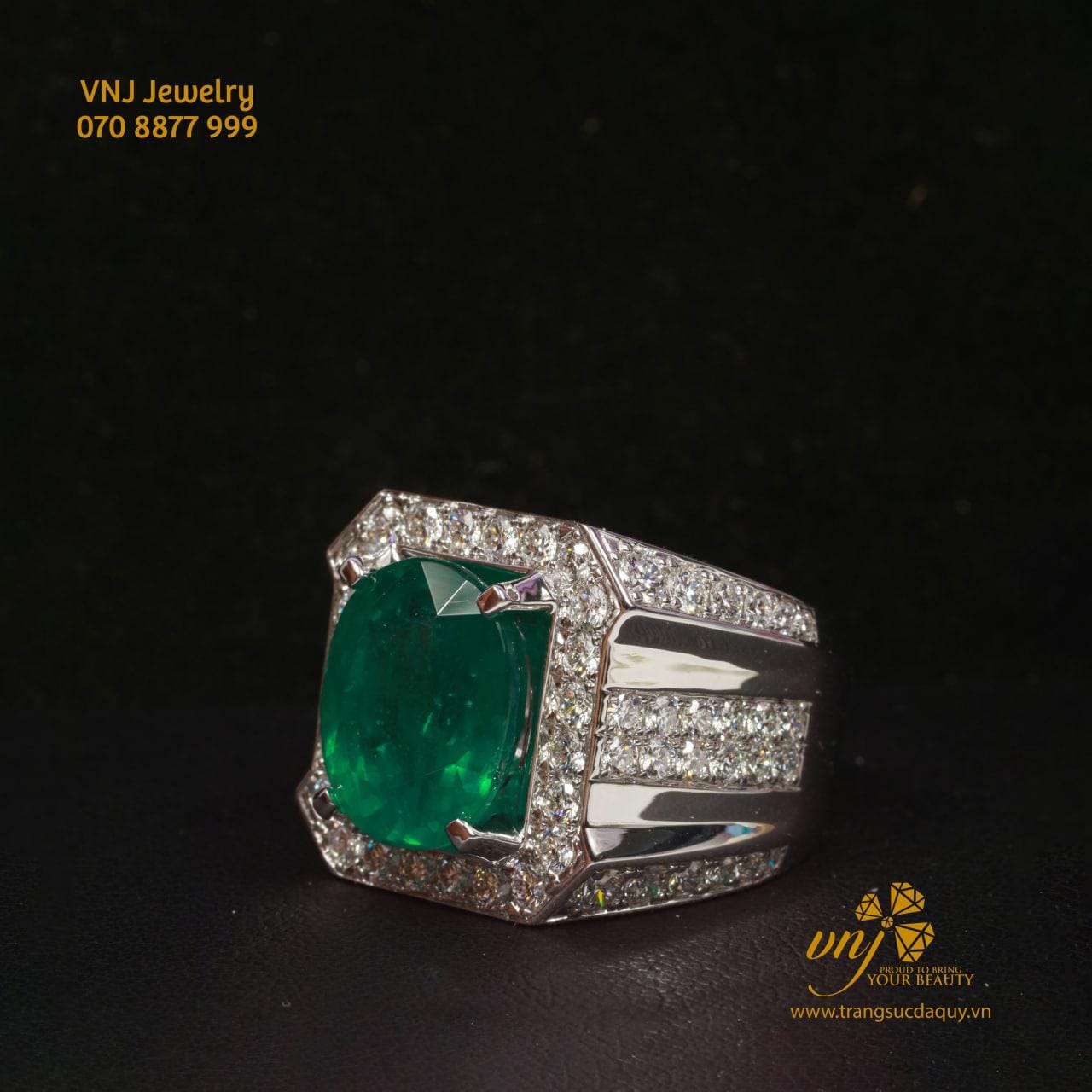 Nhẫn Đá Emerald Vip Đính Full Kim Cương NM88