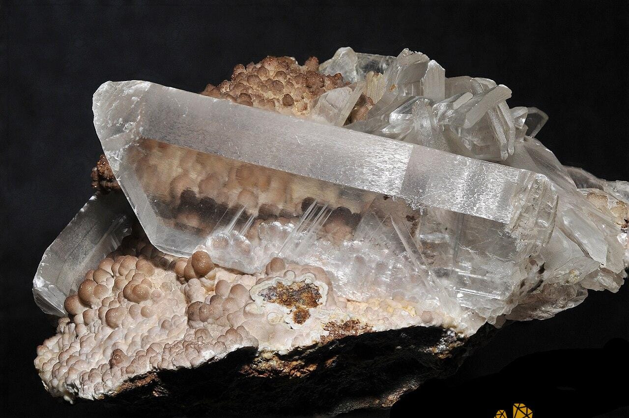 Đá Selenite - Tính Chất Nguồn Gốc Và Ý nghĩa