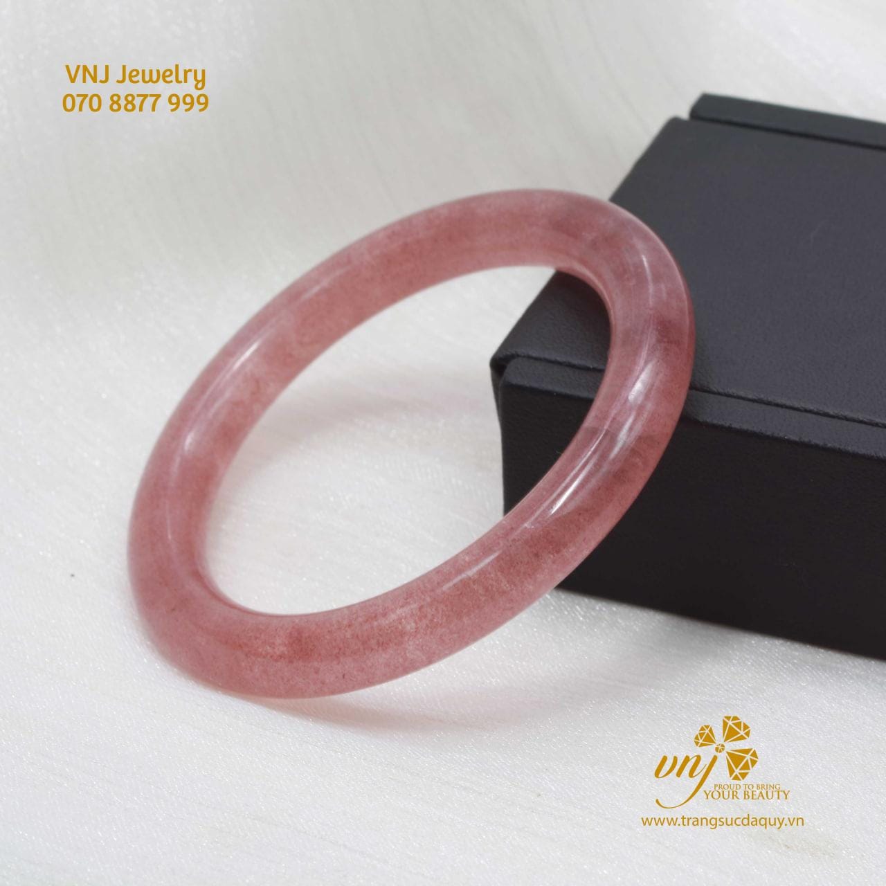Vòng Nguyên Khối Thạch Anh Hồng Dâu VKD1