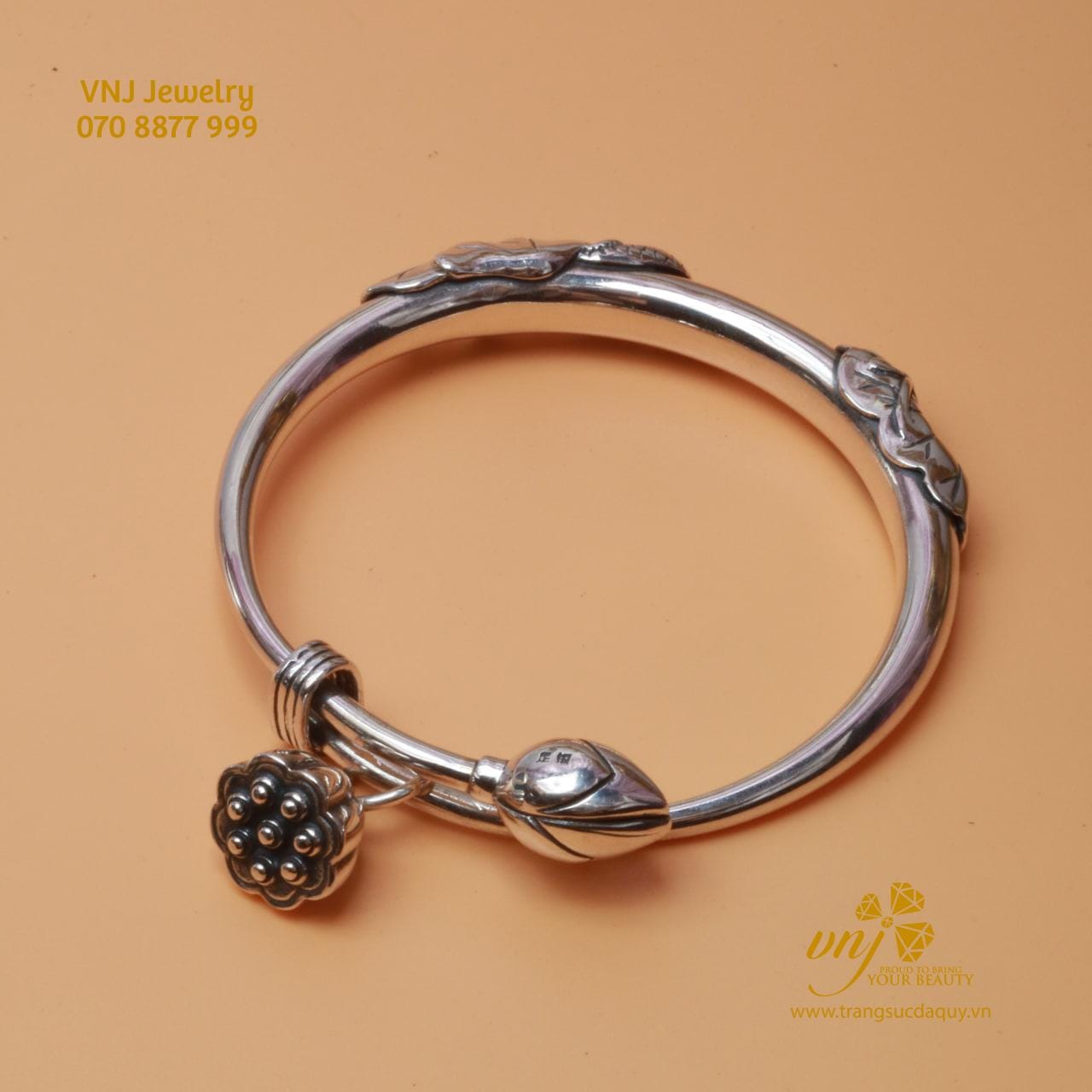 Vòng Tay Hoa Sen Bạc