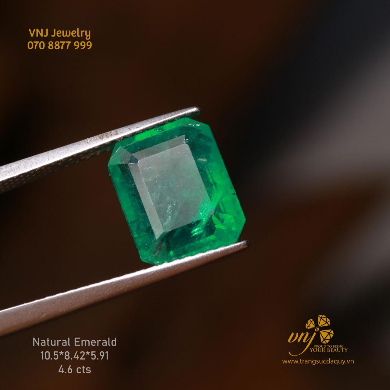 Đá Emerald Thiên Nhiên DQE15