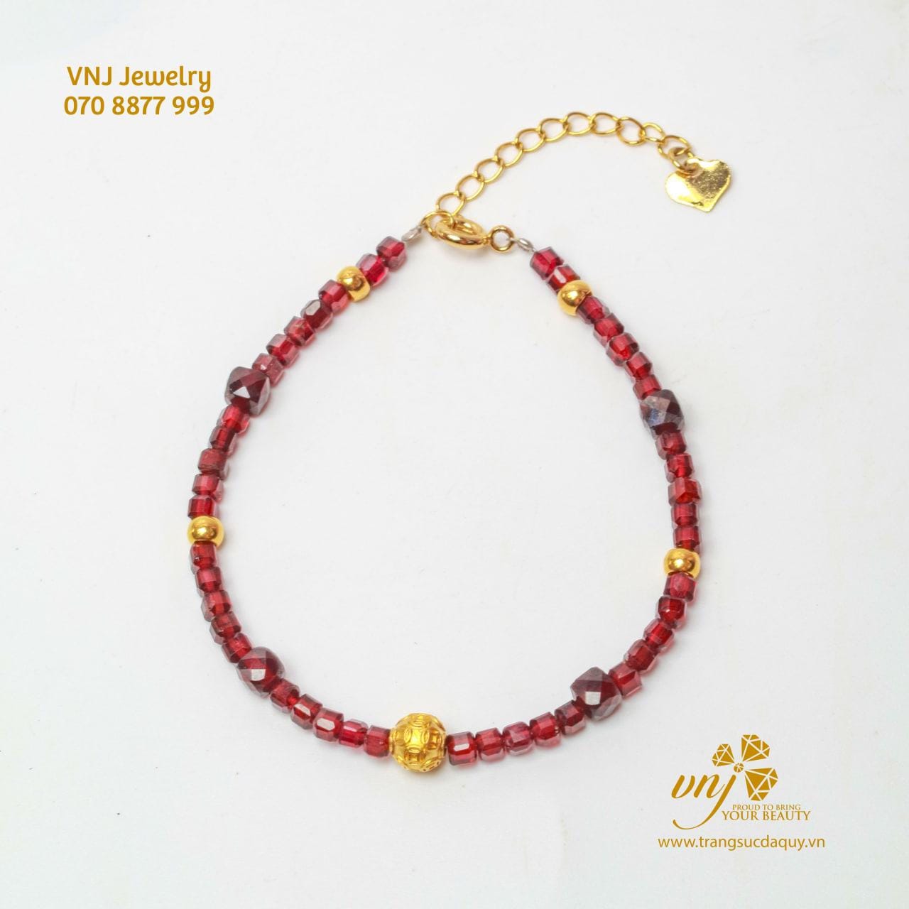 Vòng Tay Garnet Mix Charm Vàng VCG9