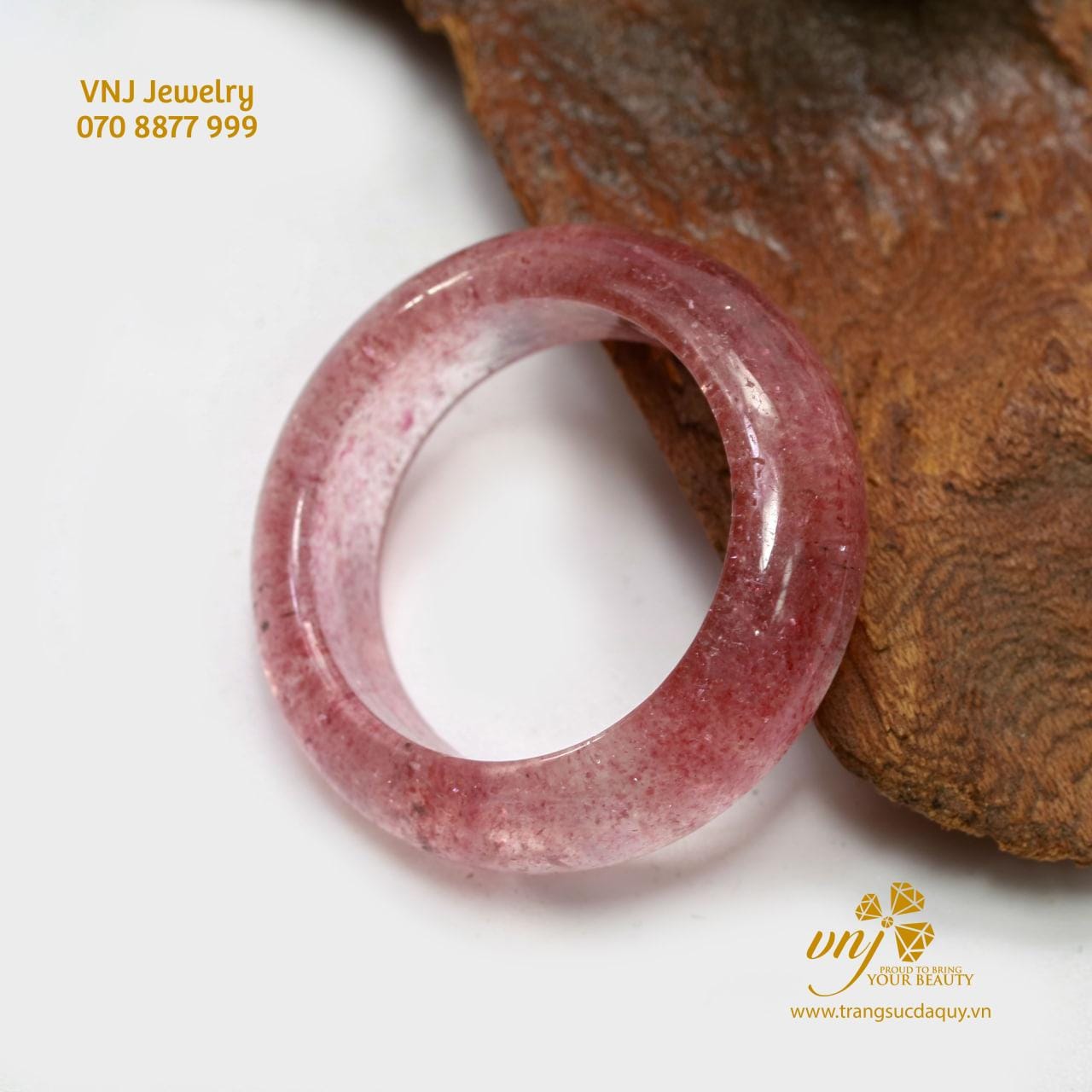 Nhẫn Thạch Anh Hồng Dâu Nguyên Khối