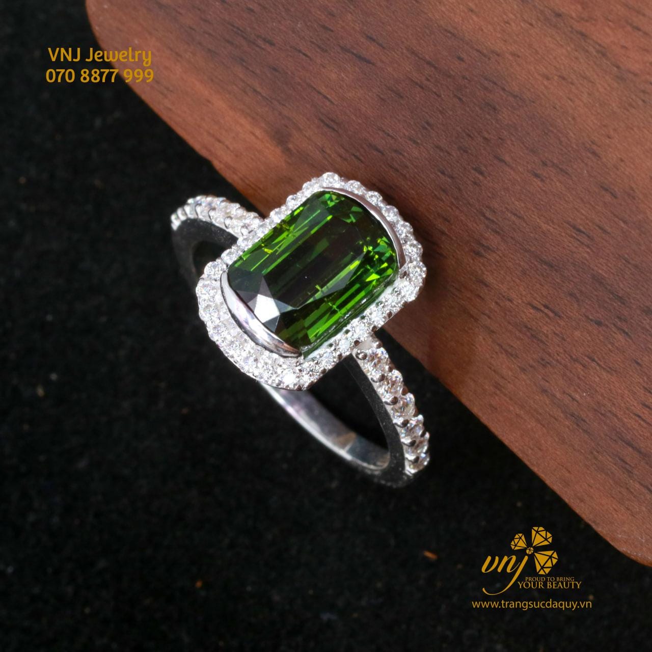Nhẫn Nữ Đá Peridot NWP11