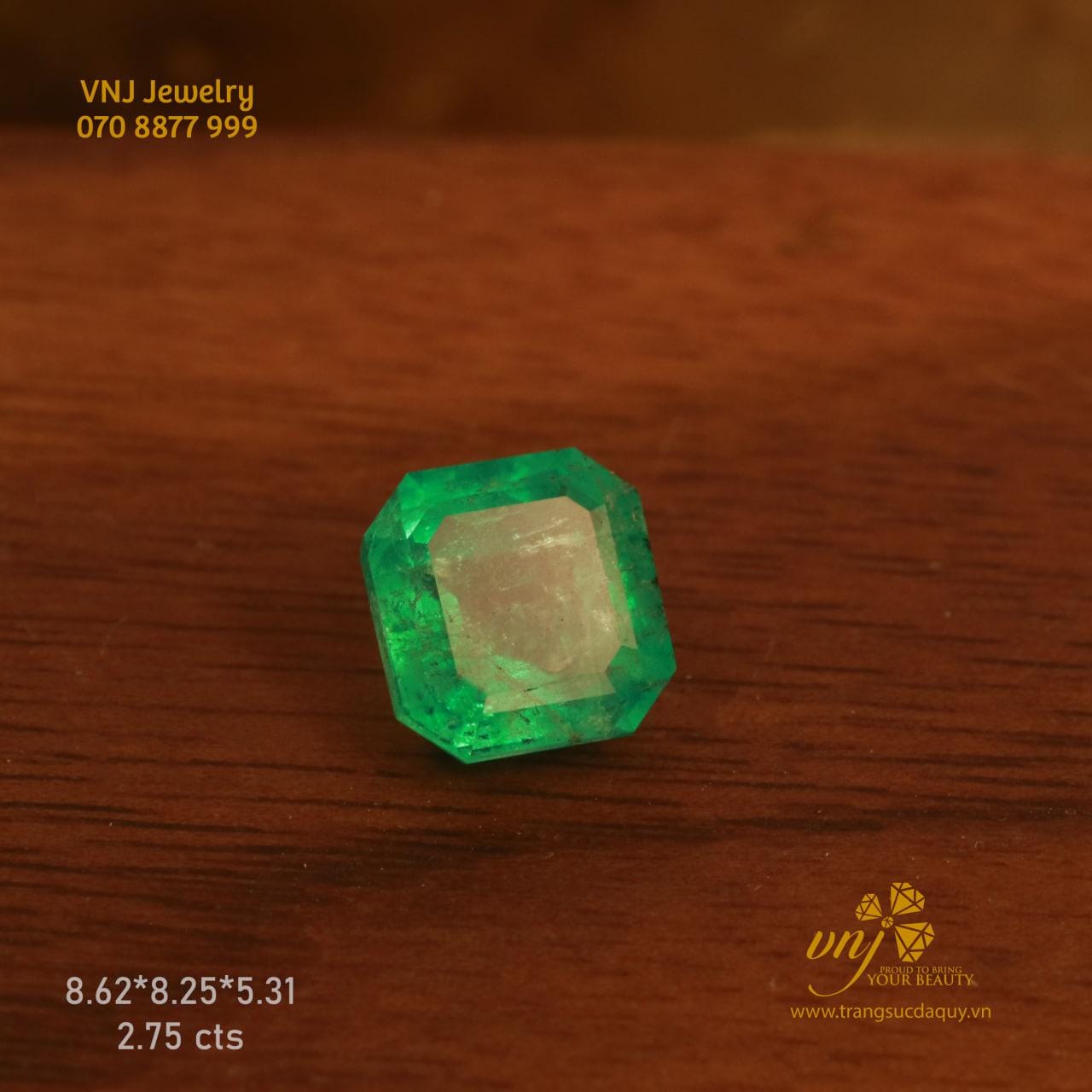 Đá Emerald Cắt Vuông DQE18