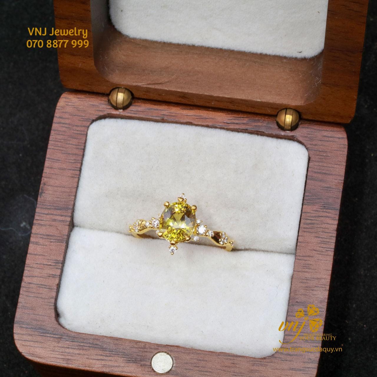 Nhẫn Garnet Vàng Thiên Nhiên NWG10