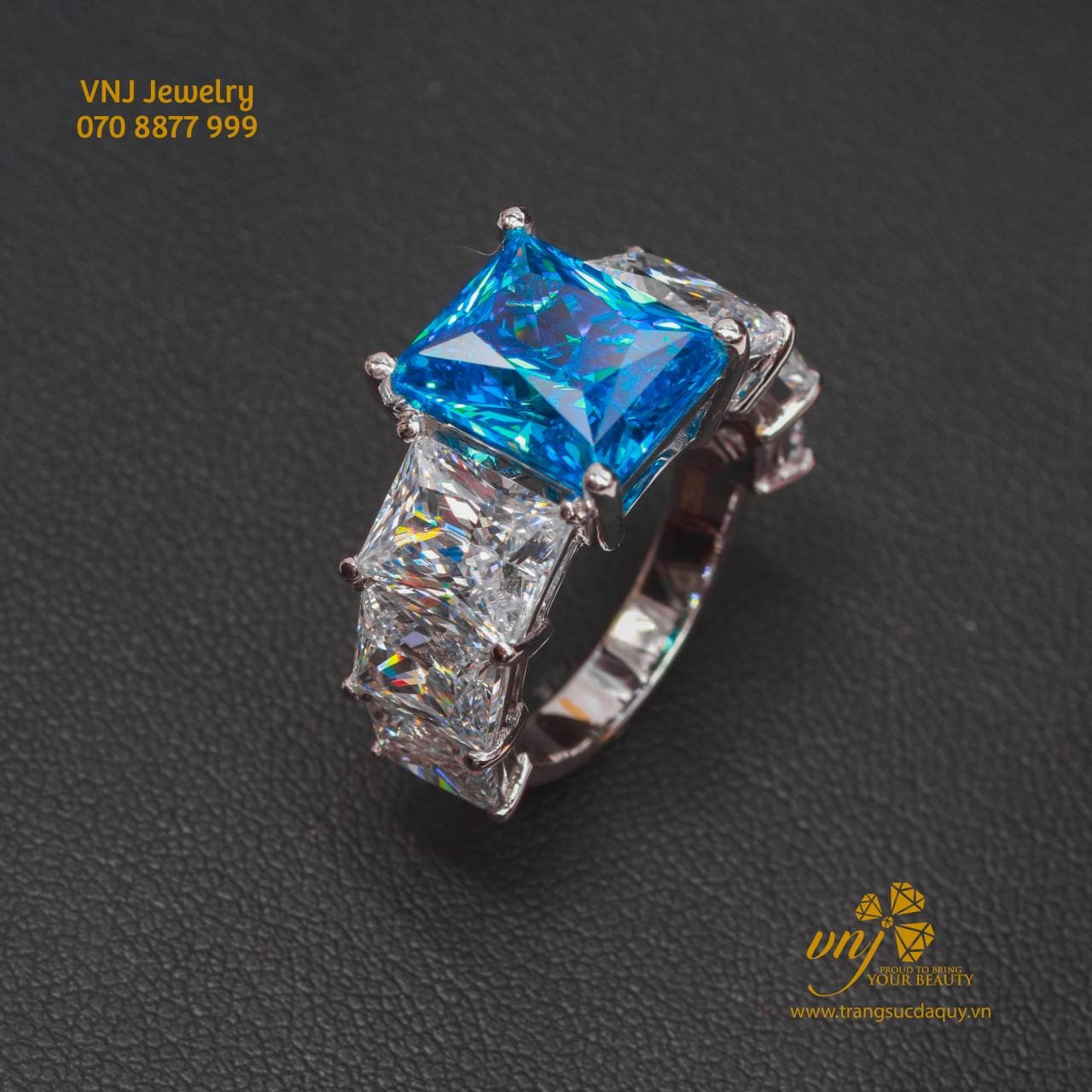 Nhẫn Topaz Xanh NWT16