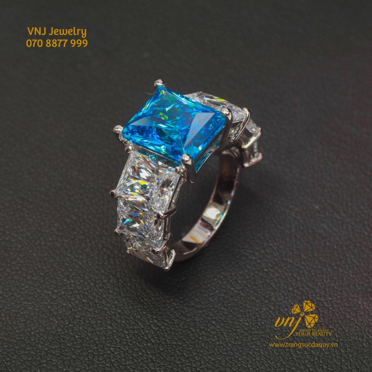 Nhẫn Topaz Xanh NWT16