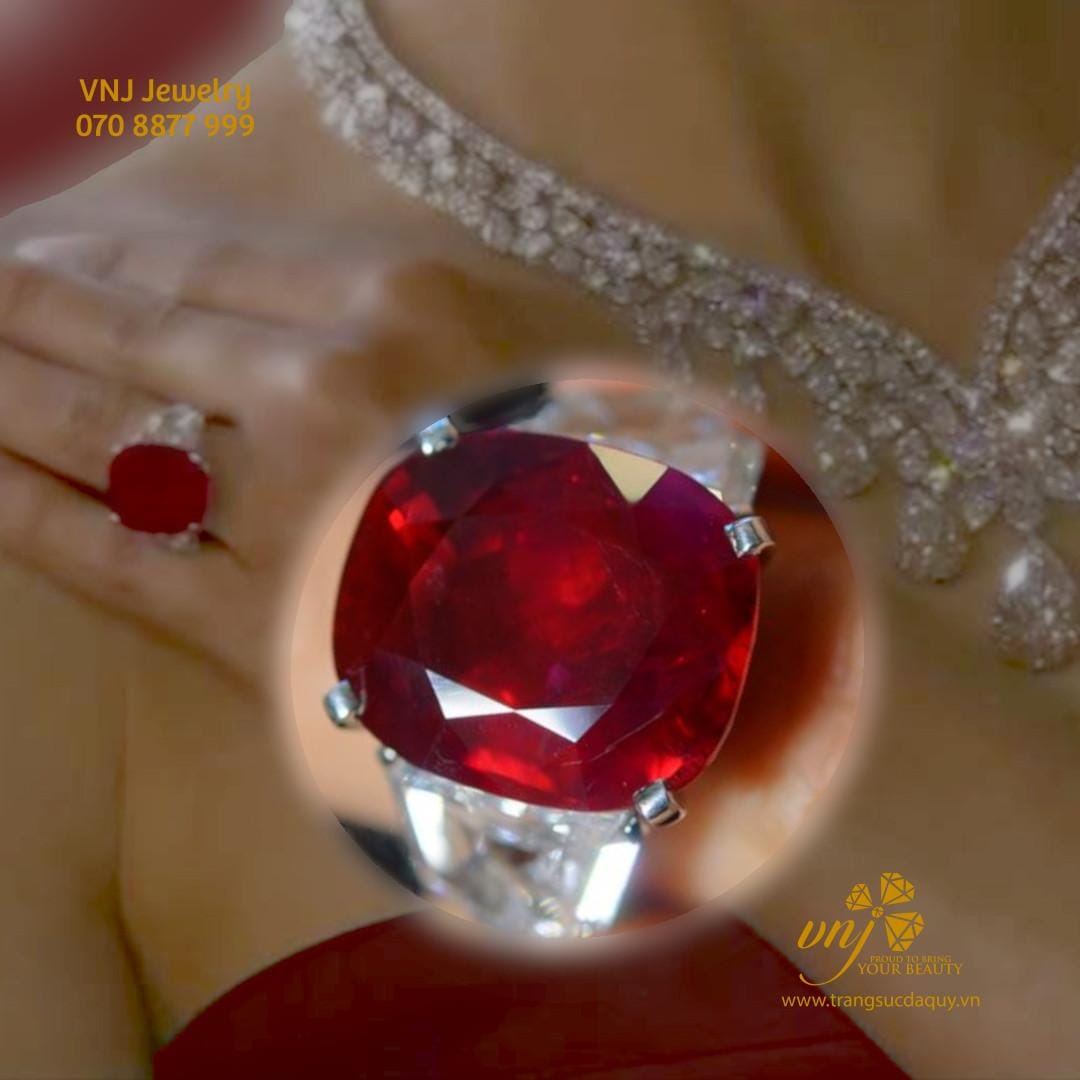 Sunrise Ruby nặng 25,59 carat giá 30,9 triệu USD (khoảng 726,5 Tỷ VND)