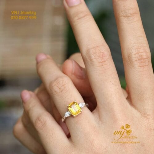 Nhẫn Nữ Đá Quý Vàng NWS29